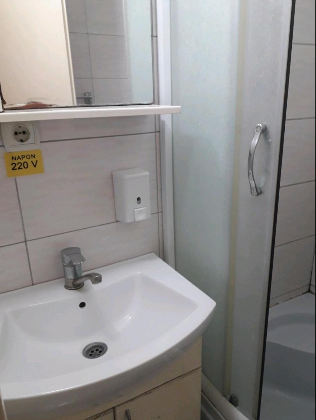 Bankers Guest House Veliko Gradiste Bilik gambar