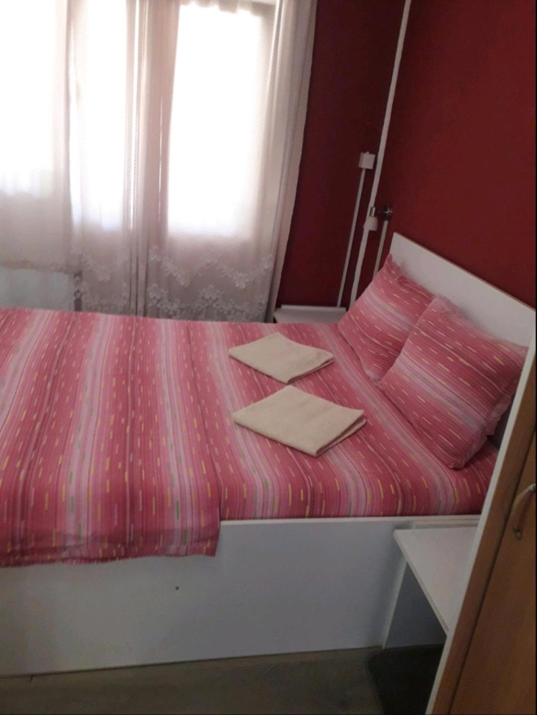Bankers Guest House Veliko Gradiste Bilik gambar