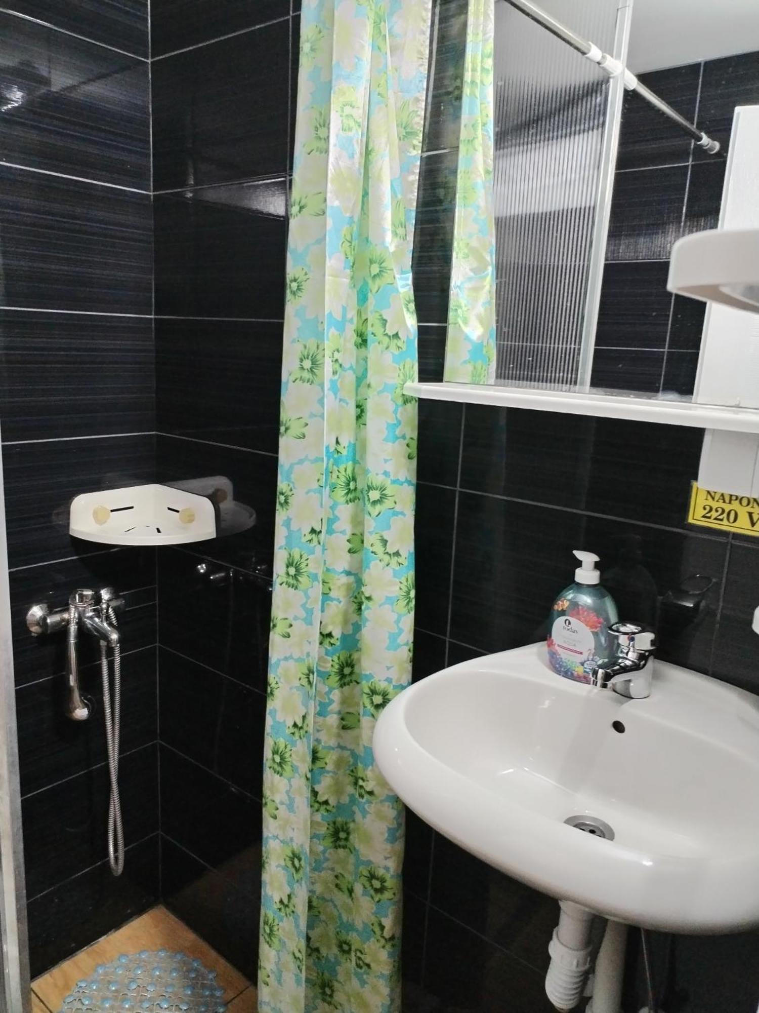 Bankers Guest House Veliko Gradiste Bilik gambar