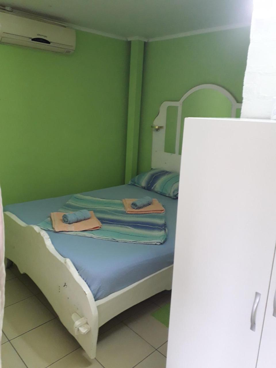 Bankers Guest House Veliko Gradiste Luaran gambar